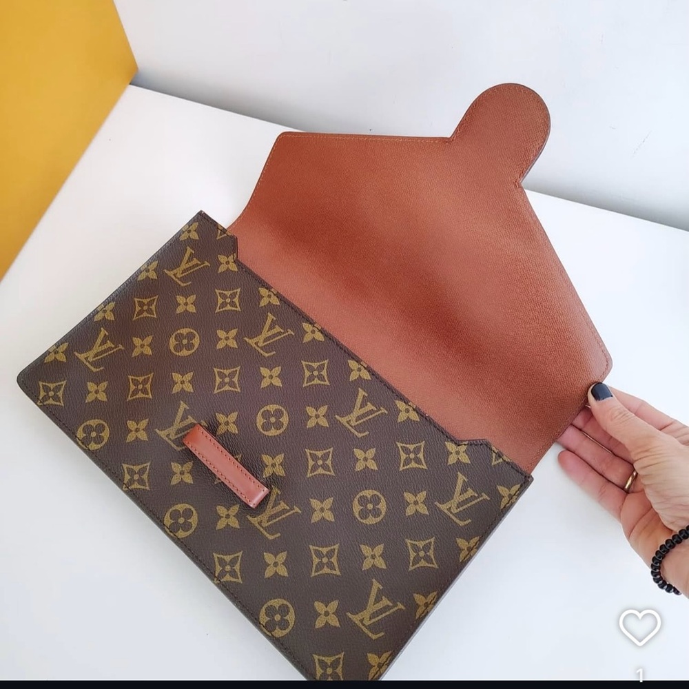 Authentic Louis Vuitton 1980s Vintage ranelagh monogram clutch - Picture 6 of 14